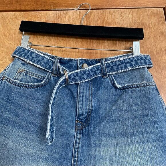 Zara Denim Belted Mini Skirt Raw Distressed Hem - Picture 3 of 5